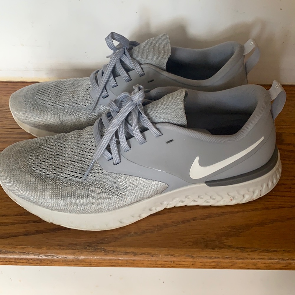 Nike fly knit running sneakers